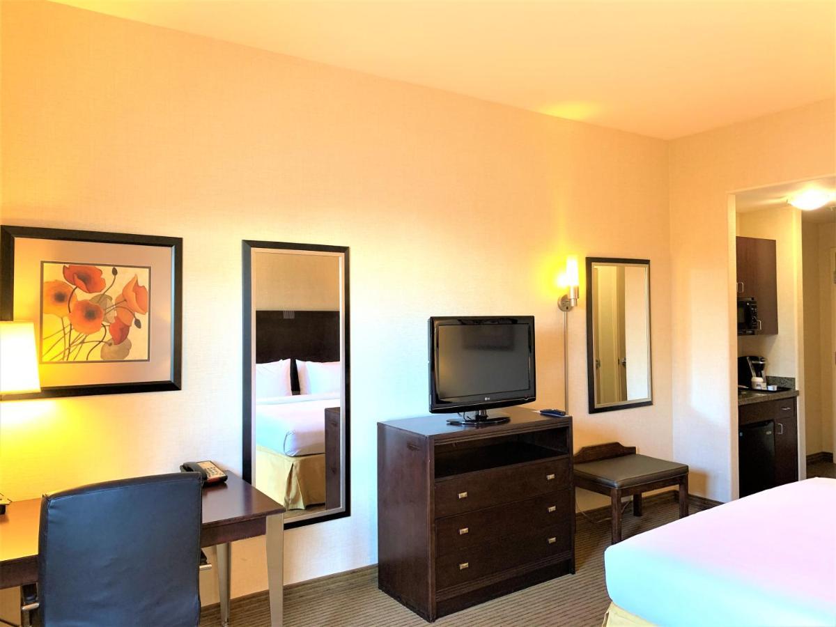 Holiday Inn Express Fresno Northwest - Herndon By Ihg Eksteriør billede