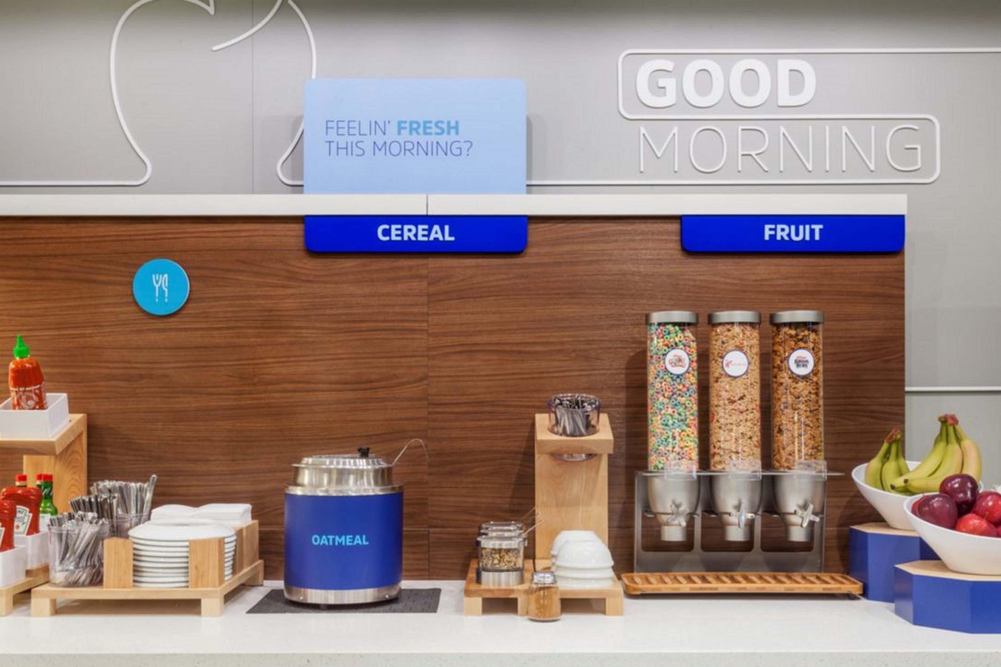 Holiday Inn Express Fresno Northwest - Herndon By Ihg Eksteriør billede