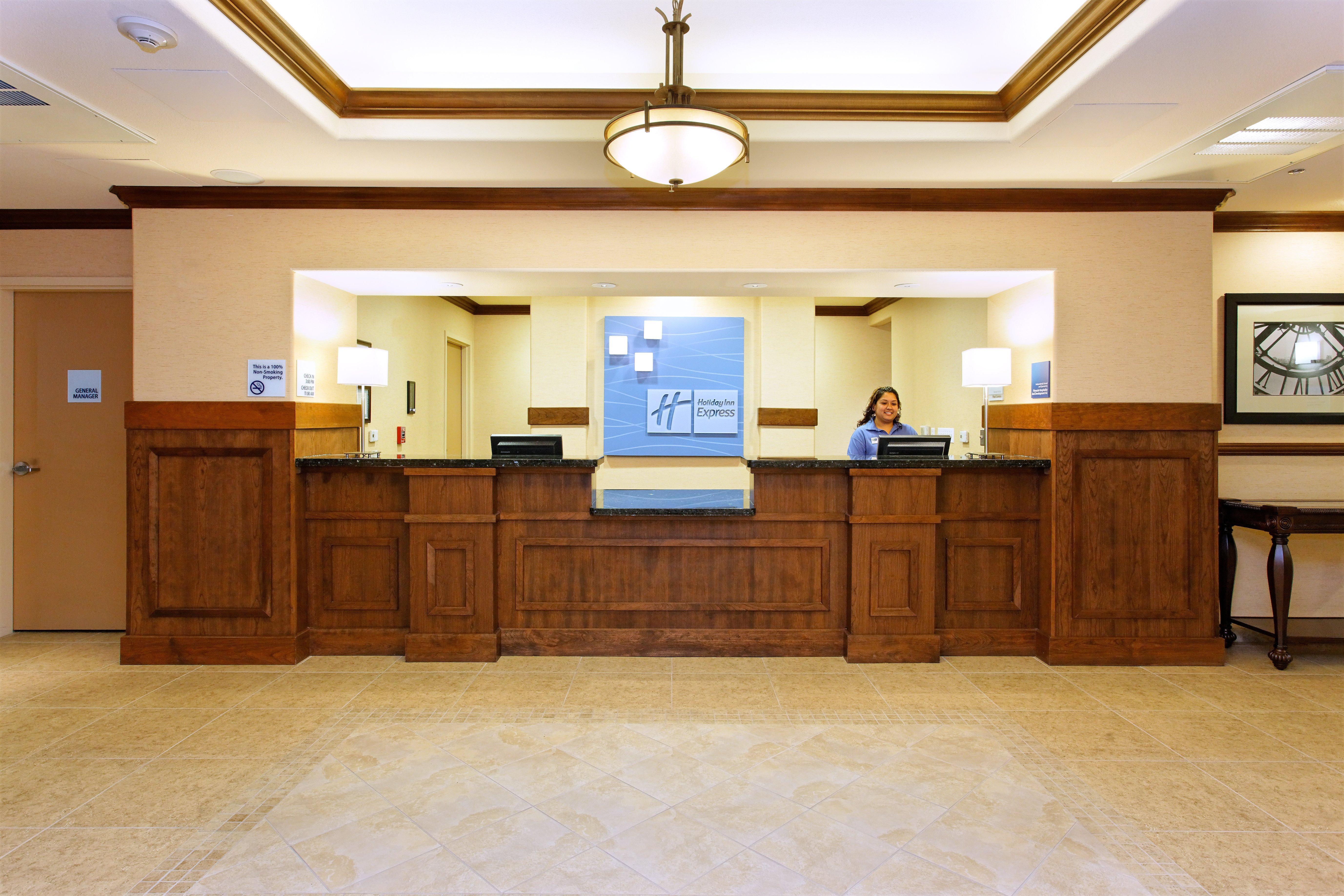 Holiday Inn Express Fresno Northwest - Herndon By Ihg Eksteriør billede
