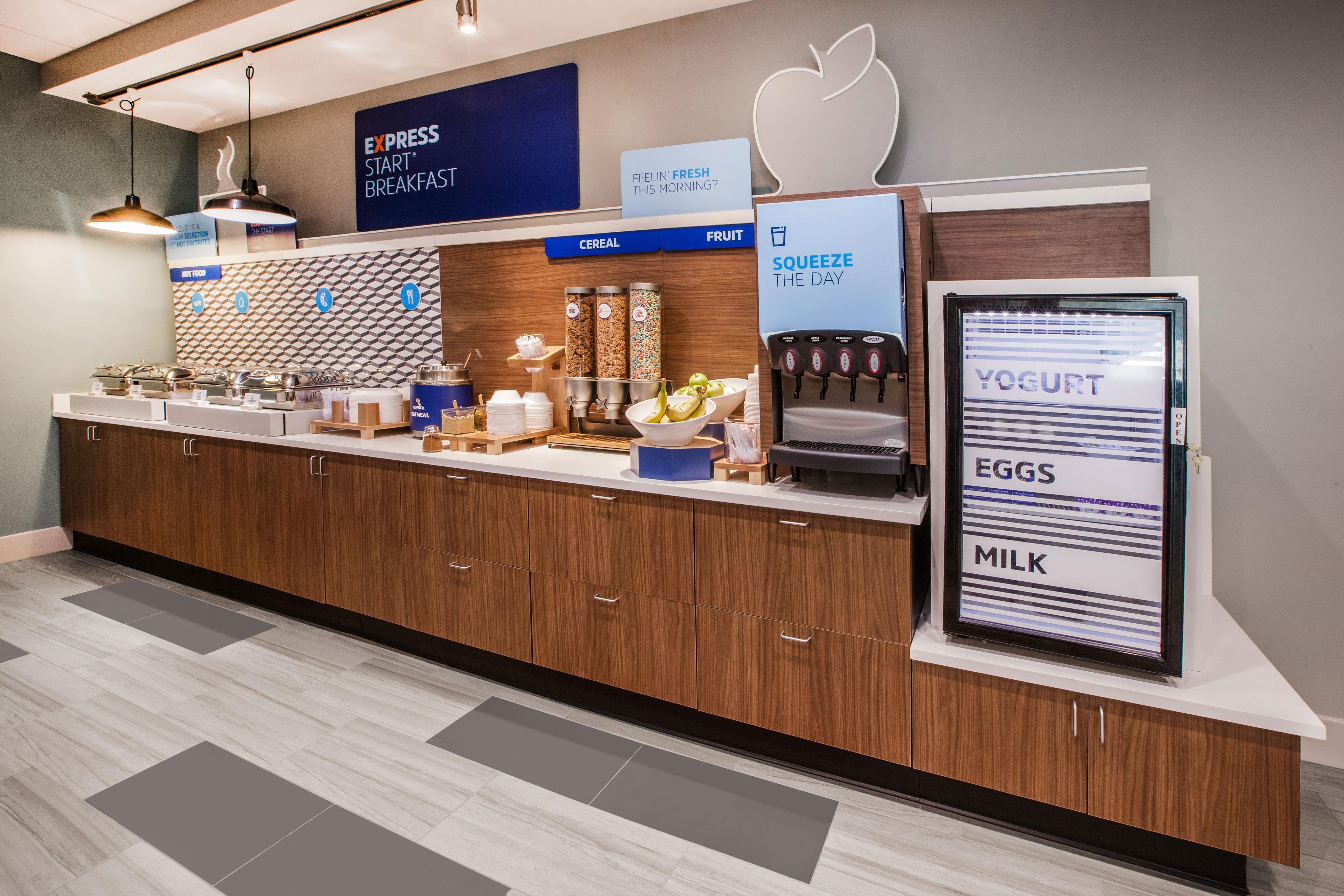 Holiday Inn Express Fresno Northwest - Herndon By Ihg Eksteriør billede