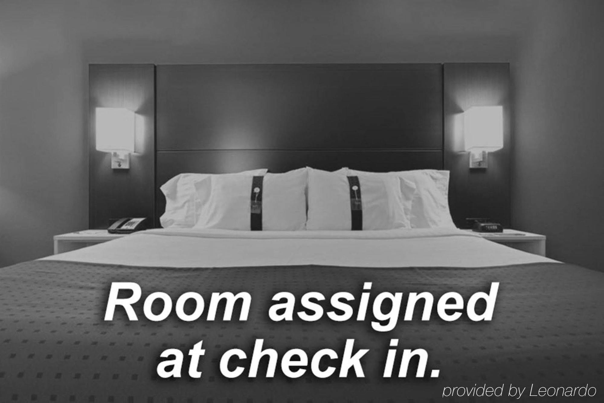 Holiday Inn Express Fresno Northwest - Herndon By Ihg Eksteriør billede
